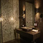 Manzo's Hotel