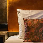 Hotel Manzo's