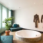 Manzo's Hotel Zaandam