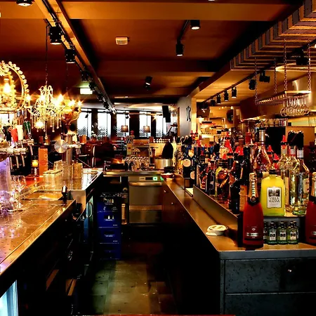 Manzo's