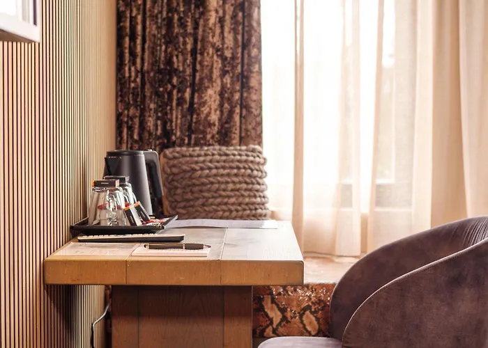 Manzo's 4* سانداكم