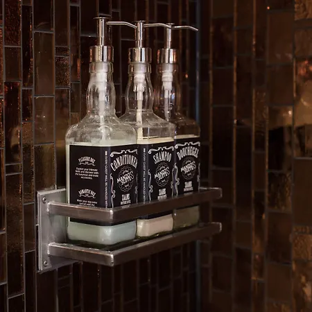 Manzo's Hotel Zaandam